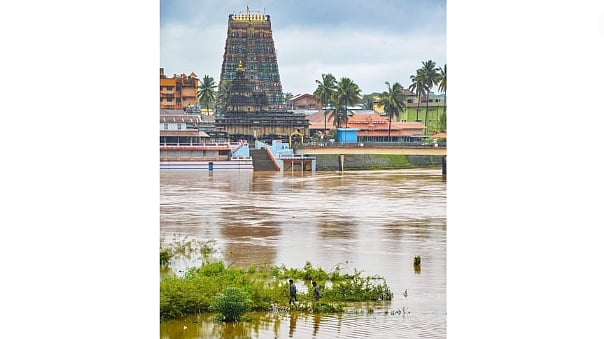 <div class="paragraphs"><p>River Tunga is in spate in Sringeri</p></div>